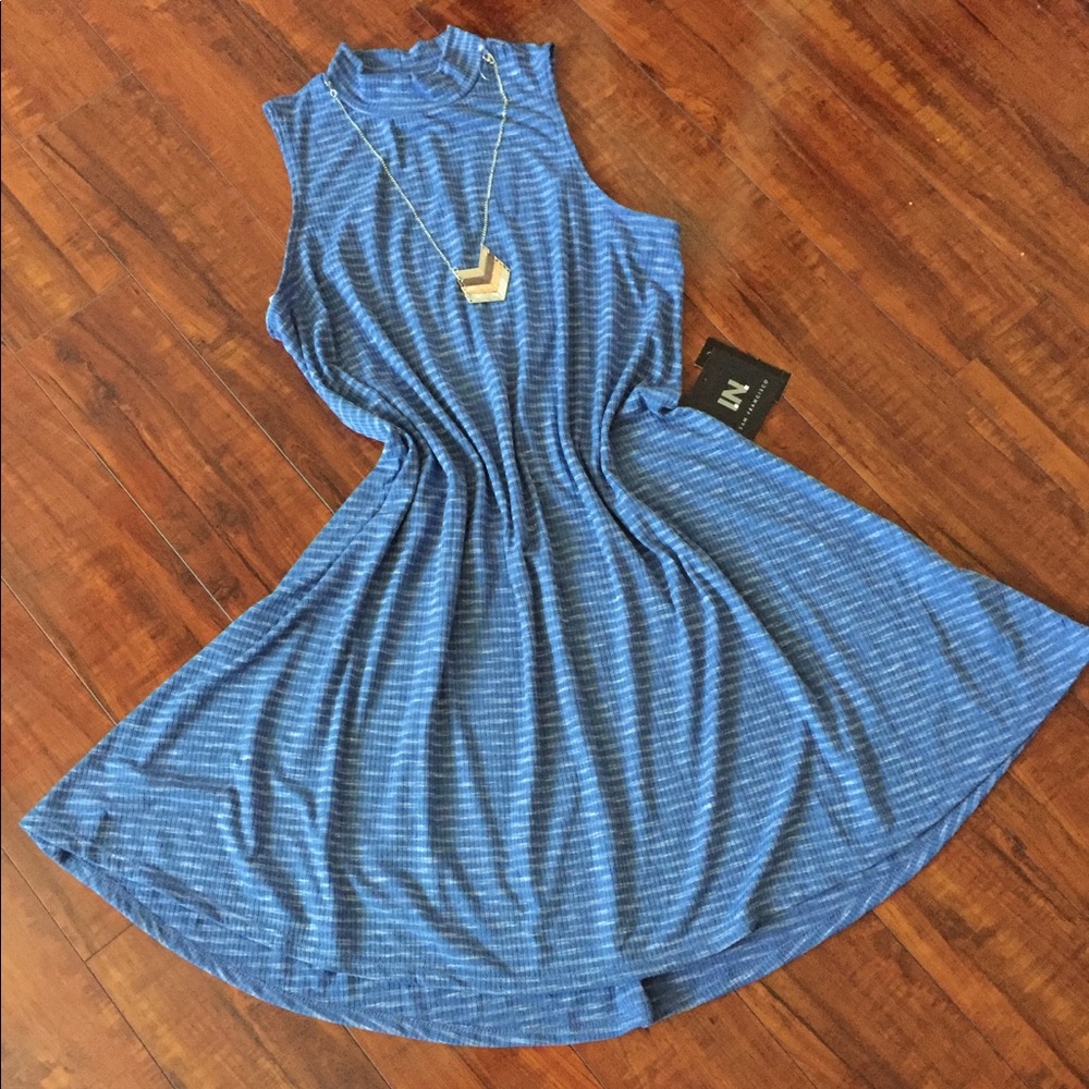 Sleeveless dress